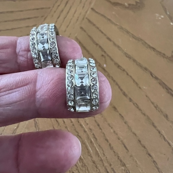 ***Donated***Clear stone classy earrings - Picture 3 of 5
